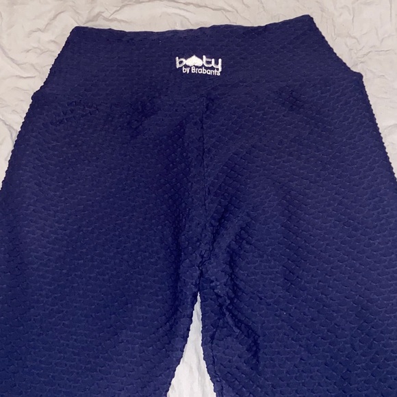 Booty by Brabants Pants - NWIT Booty By Brabants Plus Crop Legging